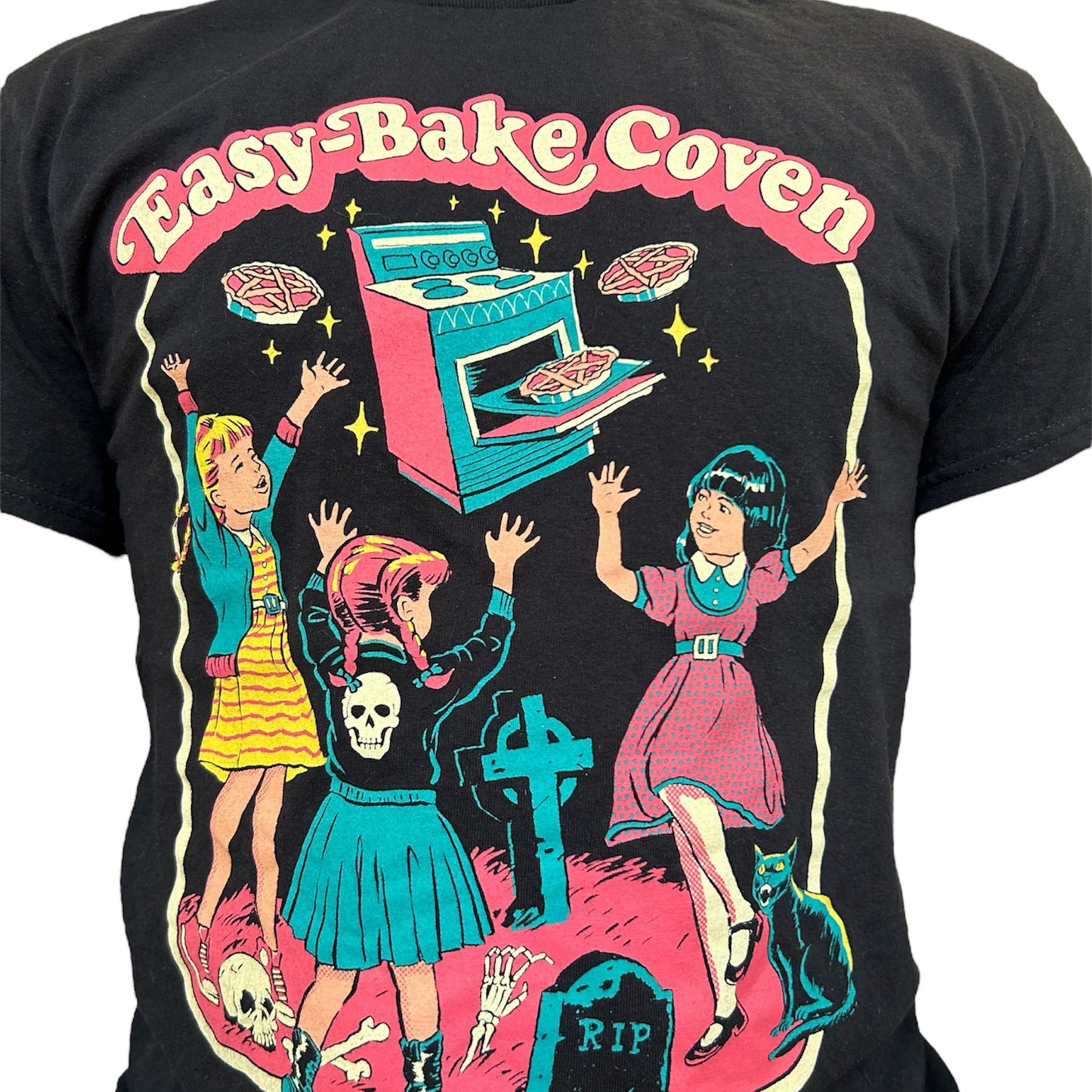 T-shirt Creepy Co